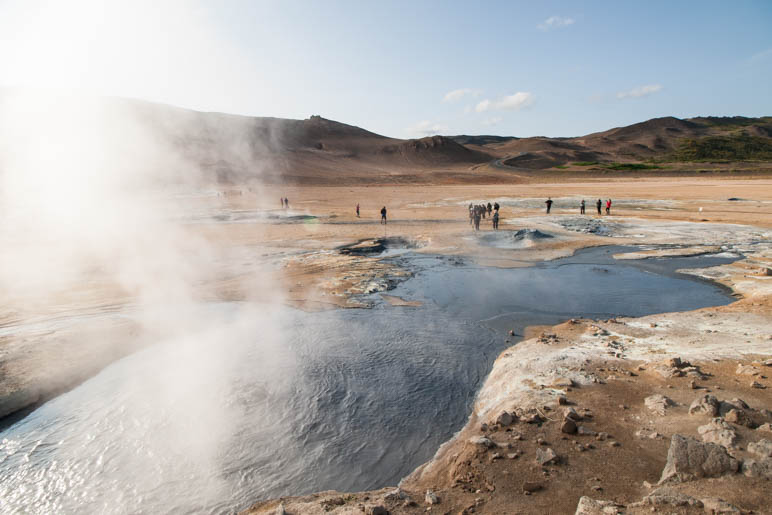 Heiße Quellen und Rauchtöpfe im Námafjall-Gebiet