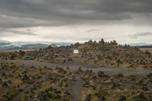 Im Hintergrund lauert die Katla - Laufskálavarða