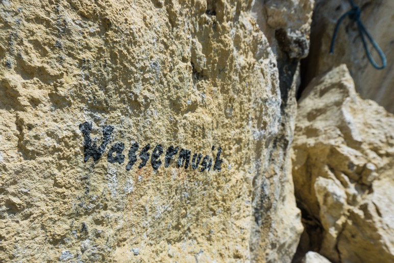 Ein passender Name für eine Kletterroute direkt am Wasserfall