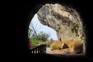 Ein Blick aus dem Tunnel auf die Ponale