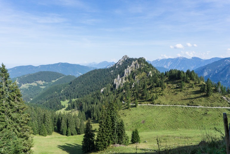 Schöner Ausblick beim Abstieg vom Pürschlinghaus