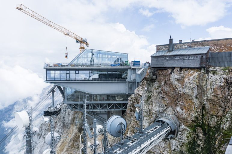Auf die Zugspitze: Das Zugspitzplatt und der Zugspitzgipfel | auf-den