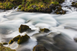Samtiges Wasser. Der eingebaute Graufilter der kleinen Nikon ist wirklich beeindruckend