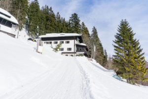 Auf den letzten Metern zum Brünnsteinhaus