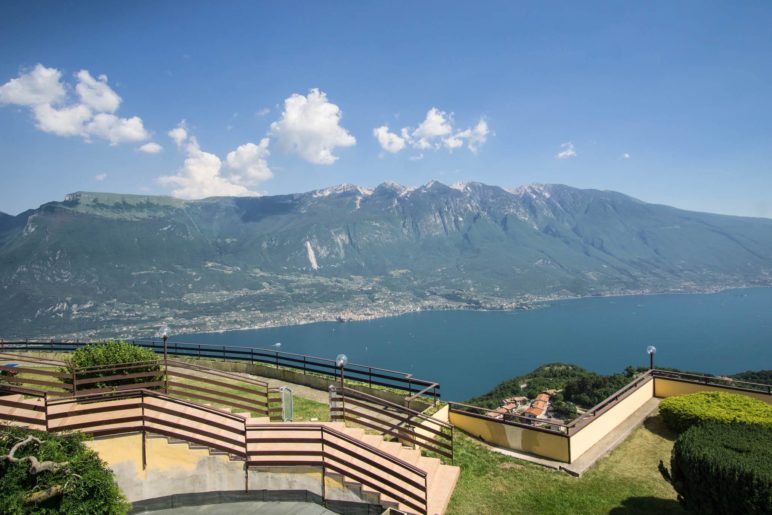 Noch einmal den Blick auf den Monte Baldo genießen