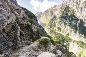 Blick zurück ins Höllental auf dem Felsweg