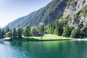 Vom Schiff aus sehen wir die Gaisalm, zu der wir später wandern