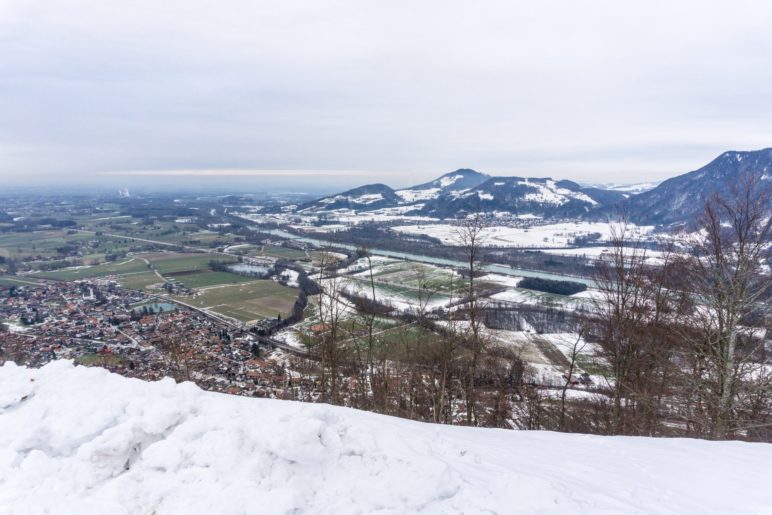 Der Blick auf Flintsbach und das Inntal vom Petersberg