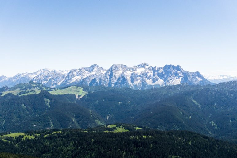 Die Loferer Steinberge, vom Gipfel des Dürrnbachhorns aus gesehen