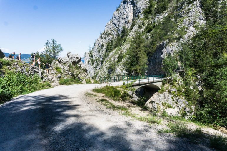 Die Lainaubrücke am Ende des Mieswegs