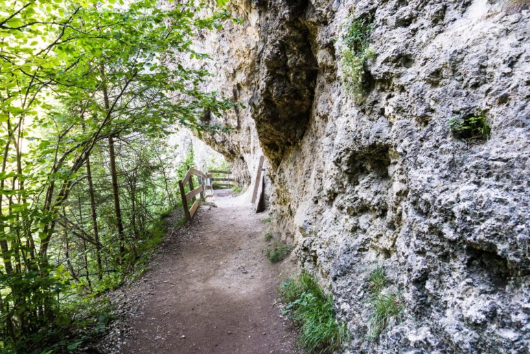 Am Beginn des Weges durch die Klamm