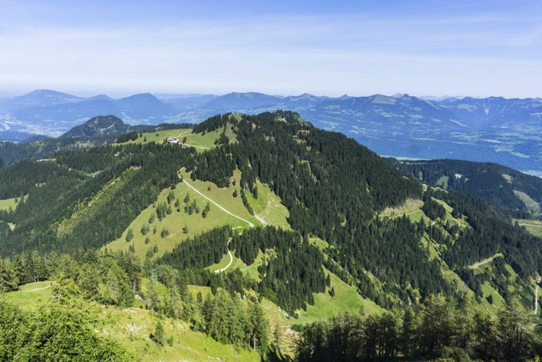 Ein Blick hinüber zum Roßfeld und dem Abstiegsweg zum Eckersattel