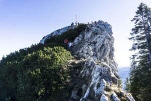 Die letzten Meter zum Käserwand-Gipfel mit leichter Kletterei