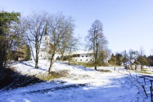 Nur noch wenige Meter bis zur Limberger Kirche