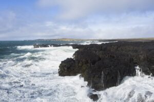 Die Küste bei Brimketill an der Südwestküste der Halbinsel Reykjanes