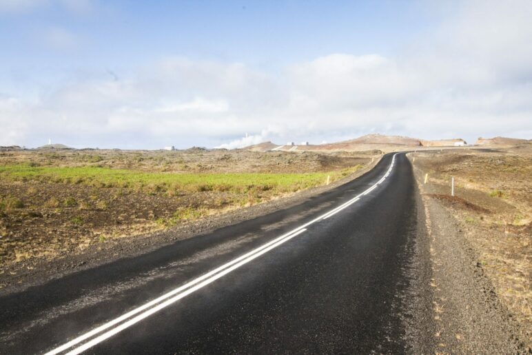 Auf der Straße 425, die um die Südwestküste von Reykjanes führt