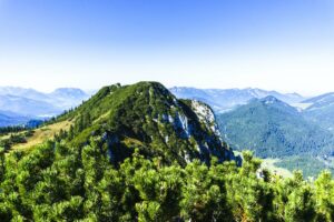 Westlich der Hörndlwand sehen wir direkt zum zweiten Gipfelziel, dem Gurnwandkopf