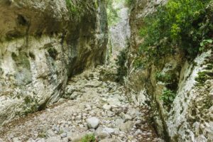 Der Weg durch das schmale Val Torrente