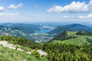 Der Schliersee liegt fast 1000 Meter unterhalb des Jägerkamp-Gipfels