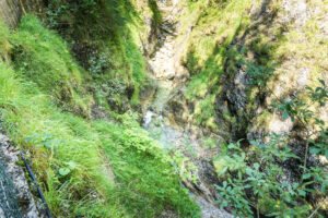 Ein Blick auf den Gießenbach, wie an ih im vorderen Klammabschnitt nicht hat