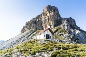 Die Kapelle der Hütte unterhalb des Sextner Steins