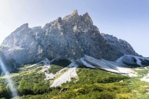 Im Fischleinboden wandern wir entlang der Dreischusterspitze