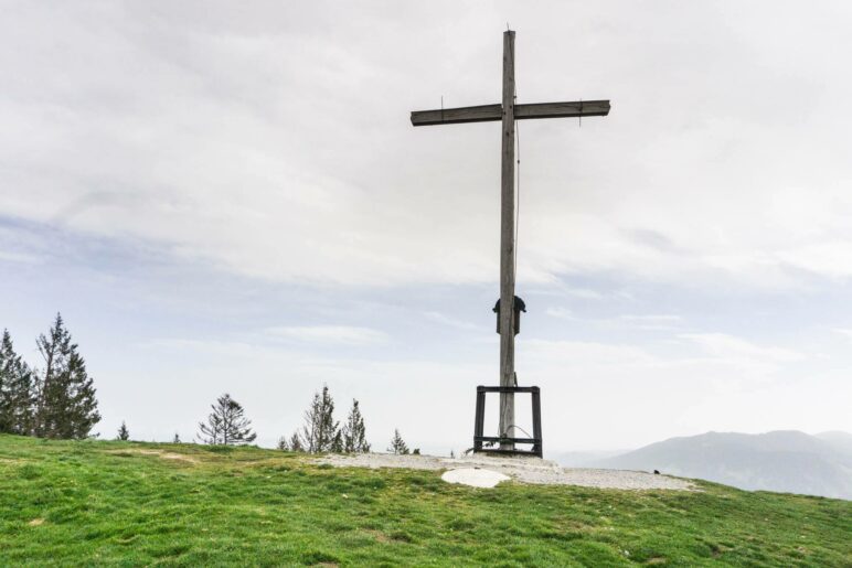 Das große Gipfelkreuz des Heiglkopfs