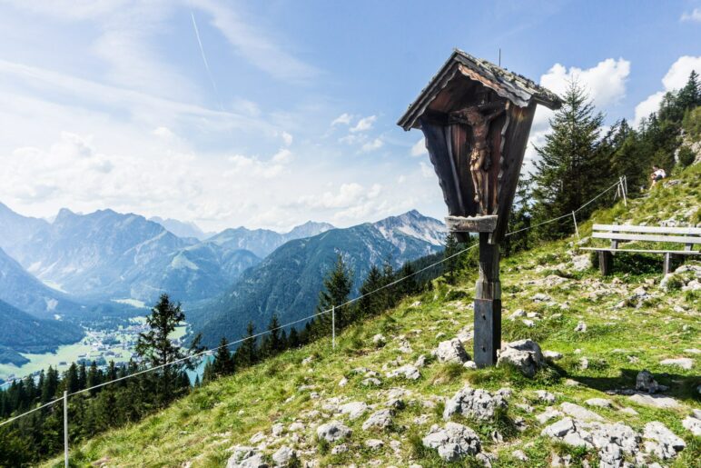 Das Durrakreuz am Aussichtspunkt