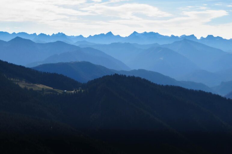 Bergpanorama am Fockenstein auf der Tour zwischen Lenggries und dem Tegernsee