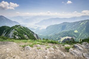 Der Blick vom Bärenkopf-Gipfel ins Inntal