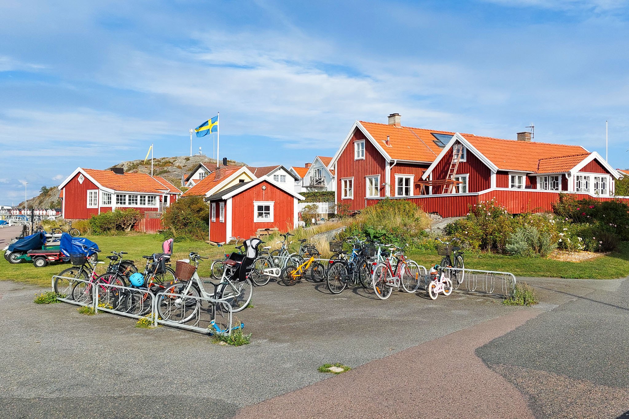 Asperö, am Hafen und Anleger Asperö Norra