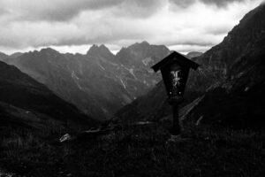 Abends an der Gschnitzer Tribulaunhütte