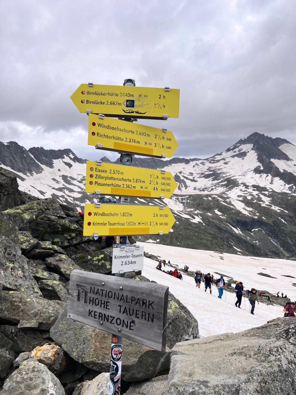 Wandern gegen das Vergessen - Foto: Tyrolia Verlag