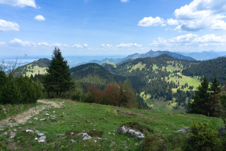 Von hier haben wir einen schönen Blick uaf den Chiemsee und die Kampenwand