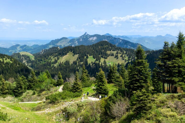 Die Kampenwand und viele weitere Berge der Chiemgauer Alpen