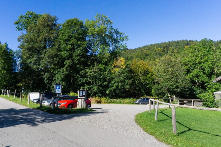 Der Wanderparkplatz am Bauernhof in Buch
